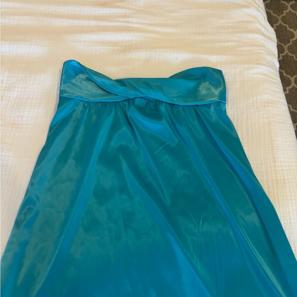Vibrant Blue Strapless Sundress for Prom